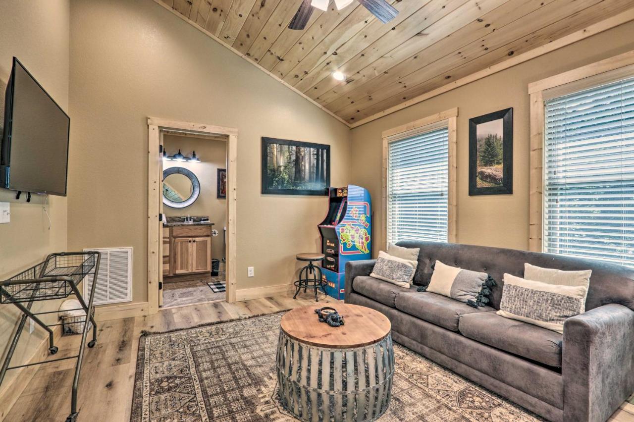 Sevierville Cabin Deck With Foosball And Hot Tub! Esterno foto